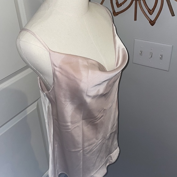 A creamy blush colored silk top from glam - Picture 3 of 4